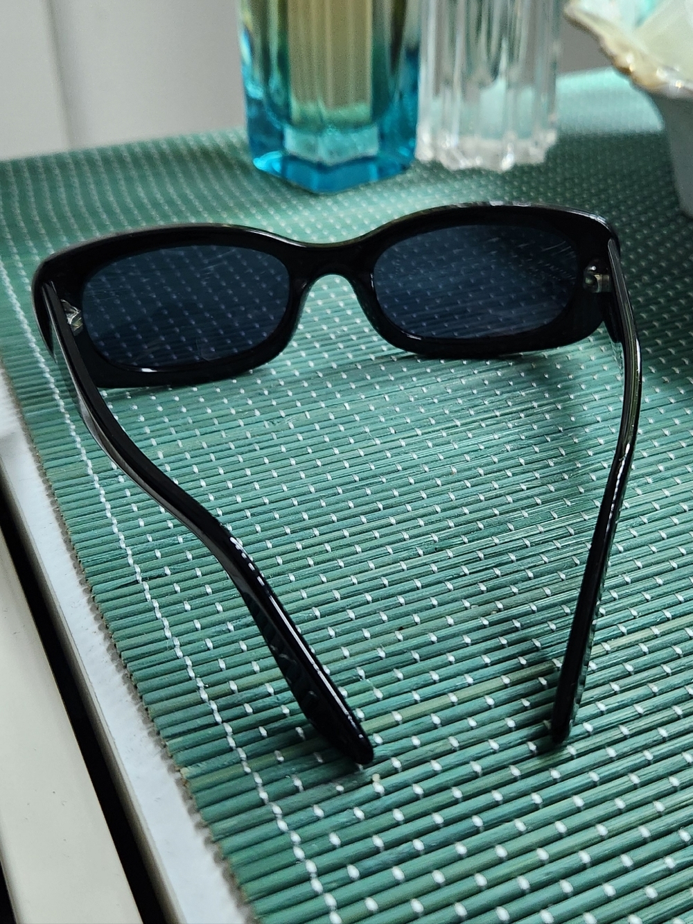 🖤 CHANEL Black Rectangle Sunglasses 🖤
Effortlessly chic, timeless, and perfect - Picture 6 of 8